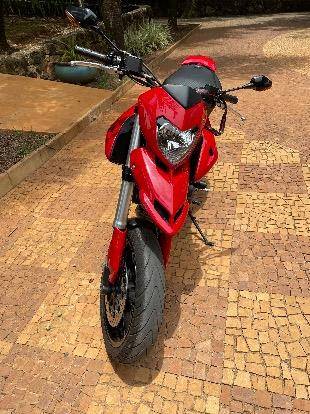 DUCATI HYPERMOTARD 796 DUCATI HYPERMOTARD 796